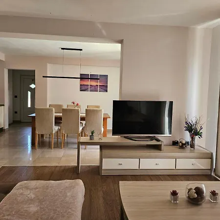 Apartment Premium Apartments Tade Funtana
