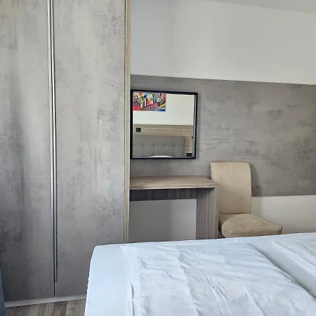 Apartment Premium Apartments Tade Funtana