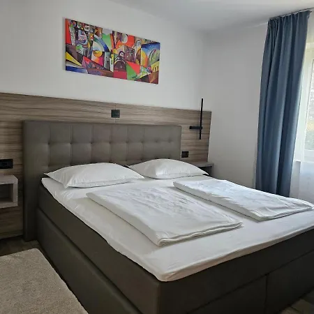 Premium Apartments Tade Funtana Apartment