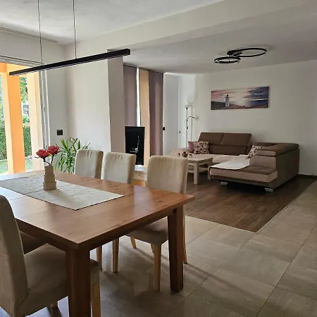 Apartment Premium Apartments Tade Funtana Funtana