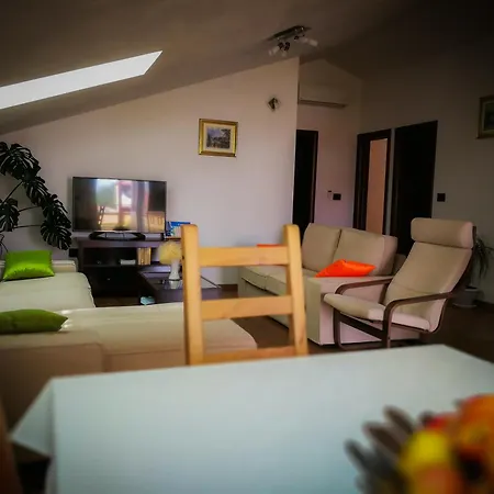 Premium Apartments Tade Funtana Apartment
