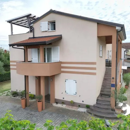 Premium Apartments Tade Funtana * Funtana