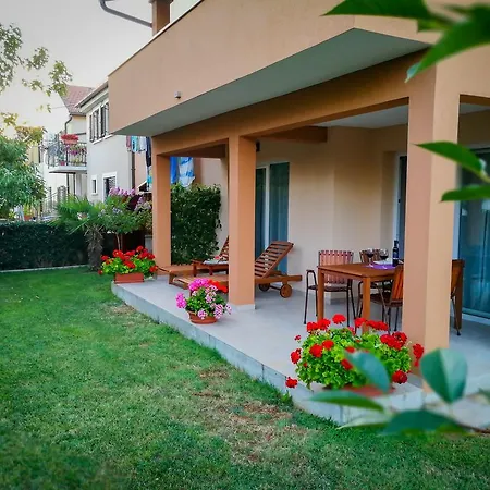 Premium Apartments Tade Funtana Apartment